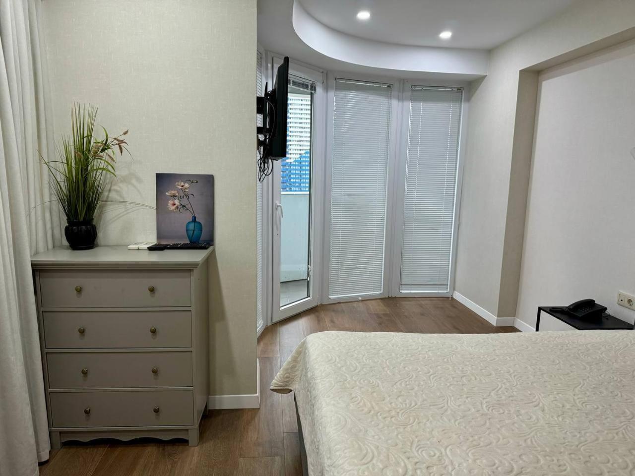 Black Sea Pearl Apartment *
